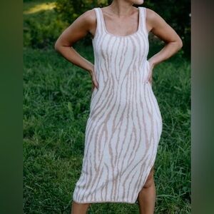Lucy Paris XS Beige Zebra Print Knit Midi Dress